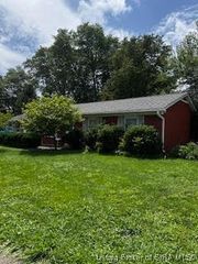 1705 Keats Dr., Clarksville, IN 47129