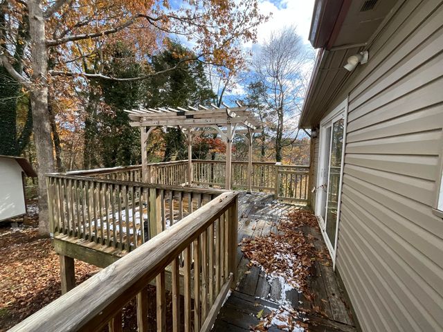 1502 Boat Dock Road, Somerset, KY 42501