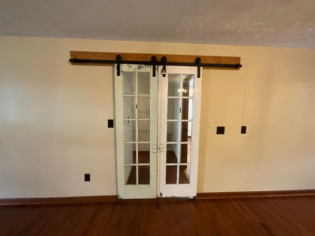 1502 Boat Dock Road, Somerset, KY 42501