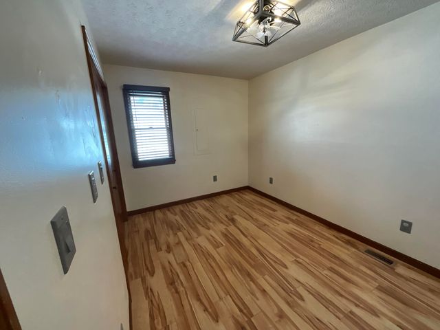 1502 Boat Dock Road, Somerset, KY 42501