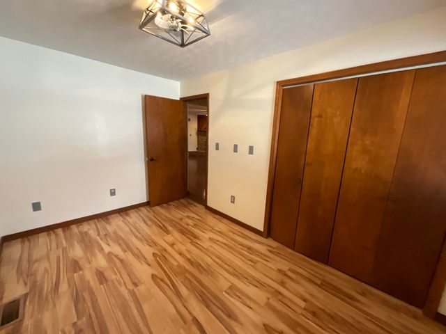 1502 Boat Dock Road, Somerset, KY 42501