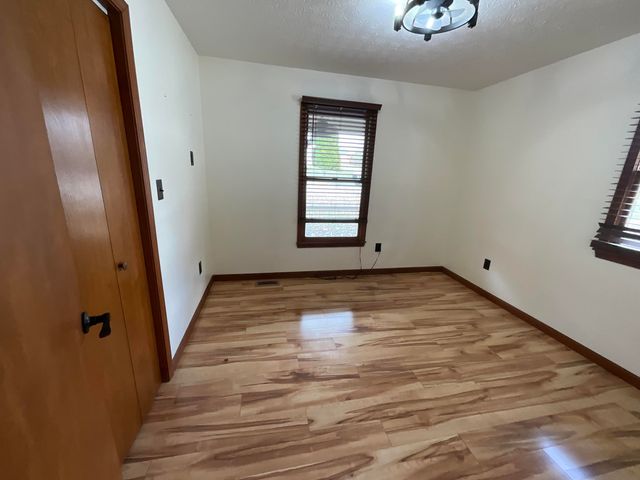 1502 Boat Dock Road, Somerset, KY 42501