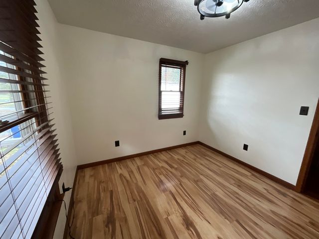 1502 Boat Dock Road, Somerset, KY 42501