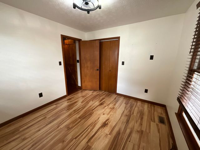 1502 Boat Dock Road, Somerset, KY 42501