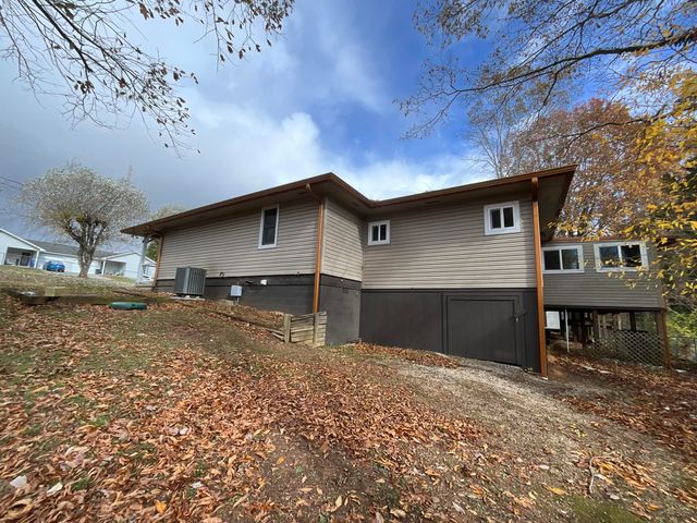 1502 Boat Dock Road, Somerset, KY 42501