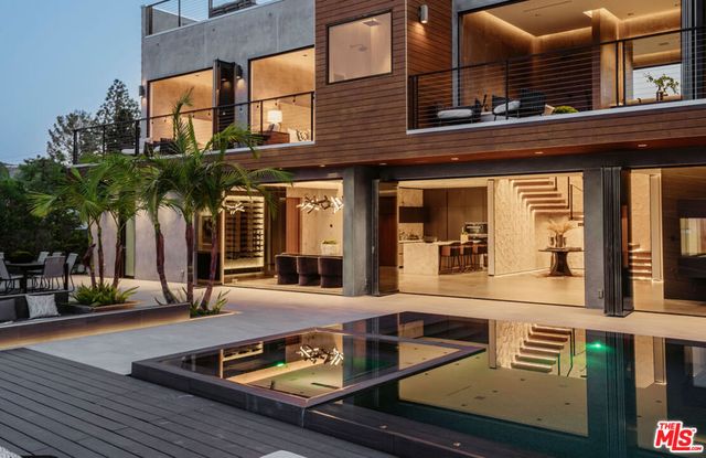 4540 Estrondo Drive, Encino, CA 91436