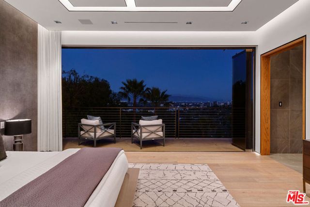 4540 Estrondo Drive, Encino, CA 91436