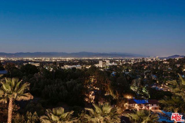 4540 Estrondo Drive, Encino, CA 91436