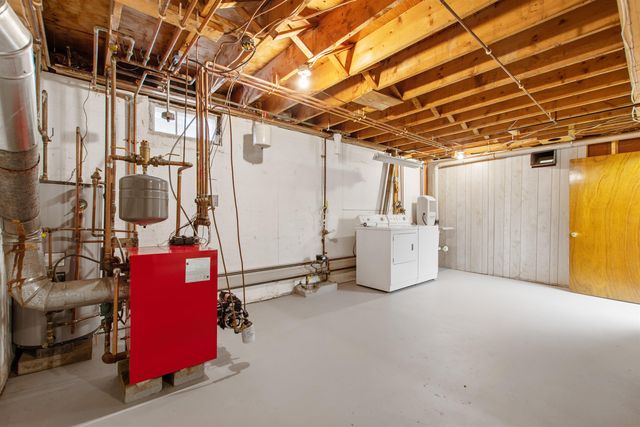 30 Holmes Road, Canaan, VT 05903