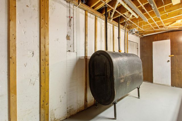 30 Holmes Road, Canaan, VT 05903