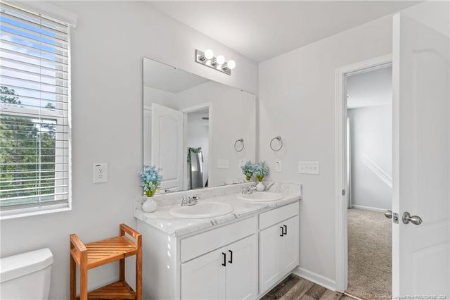905 Sapphire Stone Lane, Hope Mills, NC 28348