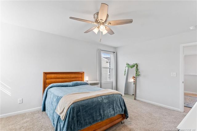 905 Sapphire Stone Lane, Hope Mills, NC 28348