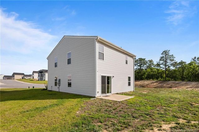 905 Sapphire Stone Lane, Hope Mills, NC 28348