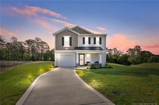 905 Sapphire Stone Lane, Hope Mills, NC 28348