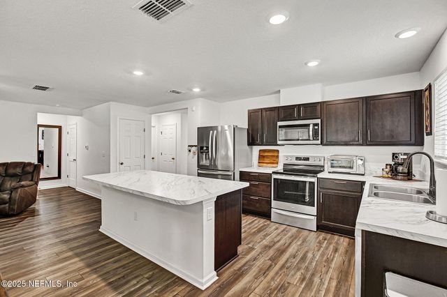 11646 DRIFTWOOD CREEK Drive, Jacksonville, FL 32218