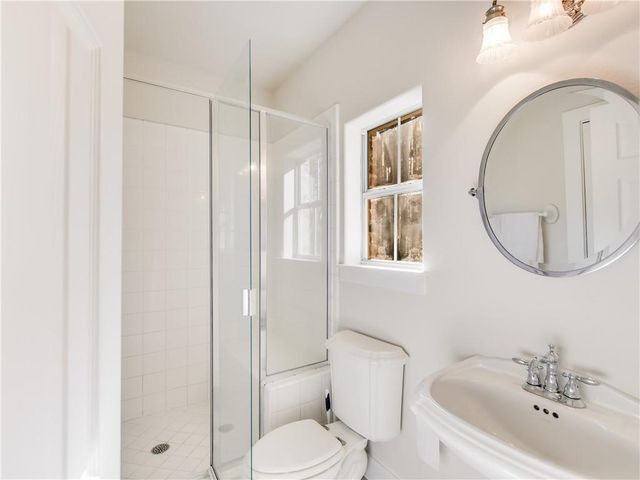 207 Tellus ST, Lakeway, TX 78734