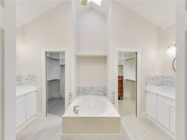 207 Tellus ST, Lakeway, TX 78734