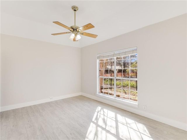 207 Tellus ST, Lakeway, TX 78734
