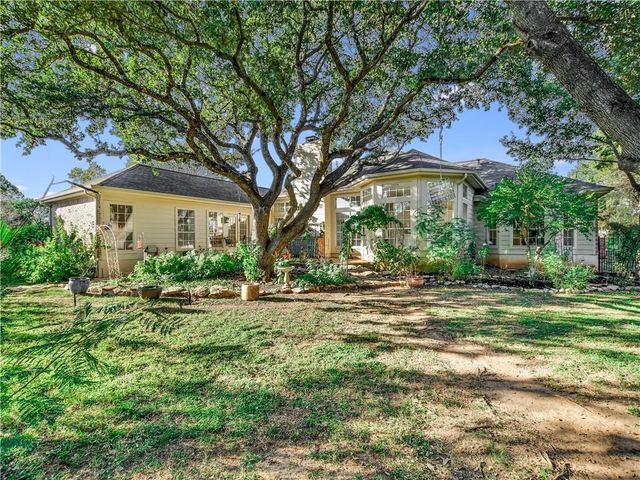 207 Tellus ST, Lakeway, TX 78734