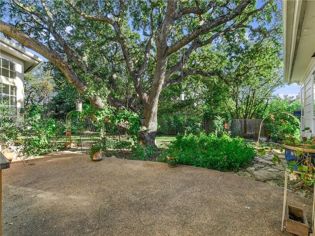 207 Tellus ST, Lakeway, TX 78734