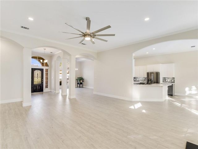 207 Tellus ST, Lakeway, TX 78734