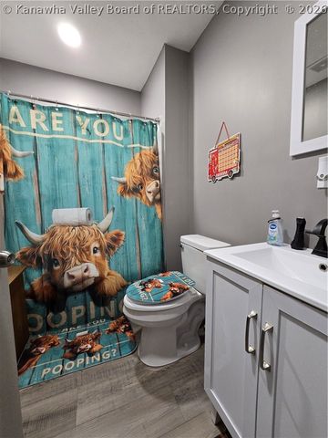 3809 Auburn Road, Huntington, WV 25704