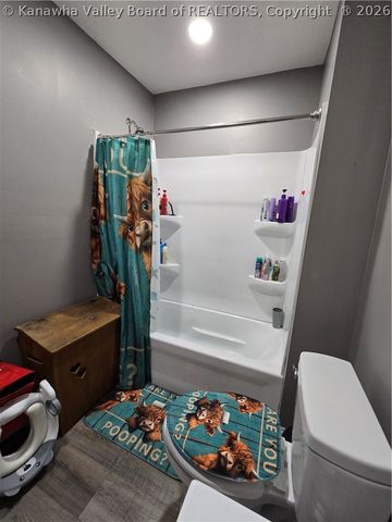 3809 Auburn Road, Huntington, WV 25704