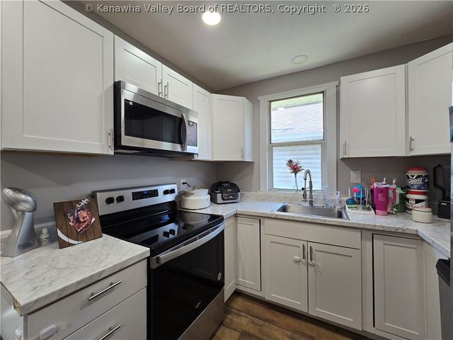 3809 Auburn Road, Huntington, WV 25704