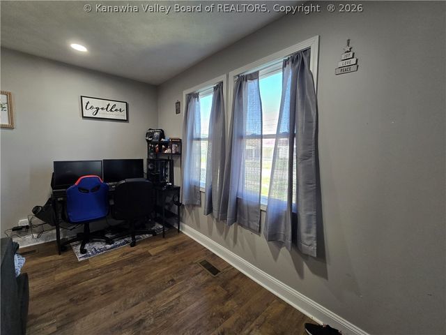 3809 Auburn Road, Huntington, WV 25704