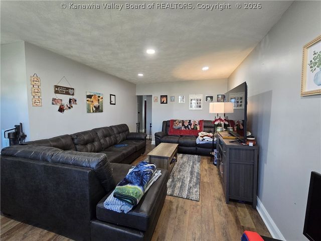 3809 Auburn Road, Huntington, WV 25704