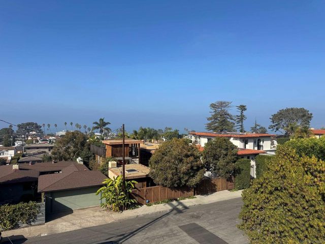 1357 Olivet St, La Jolla, CA 92037
