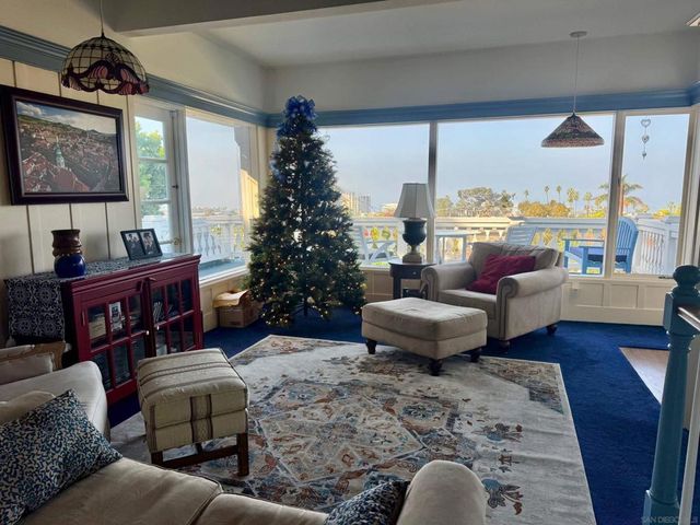 1357 Olivet St, La Jolla, CA 92037