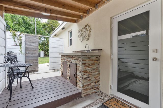 3951 SW 2nd Ter 3951, Miami, FL 33134