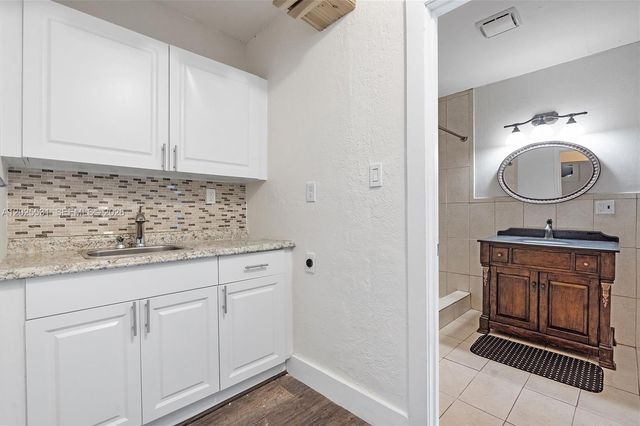 3951 SW 2nd Ter 3951, Miami, FL 33134