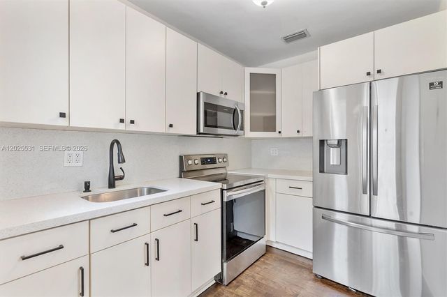 3951 SW 2nd Ter 3951, Miami, FL 33134
