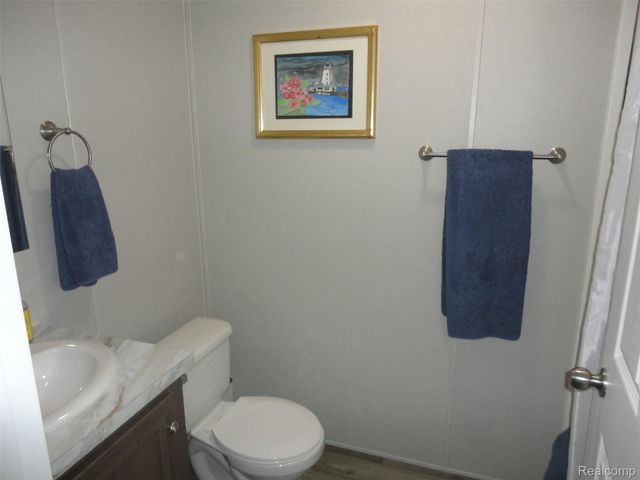 21 Saint Andrews, Bedford Township, MI 48182