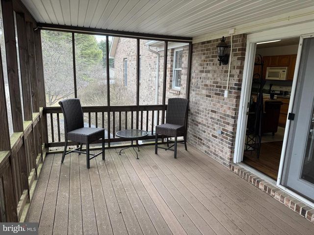 5 HITE CT, Luray, VA 22835