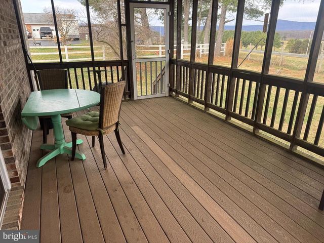 5 HITE CT, Luray, VA 22835