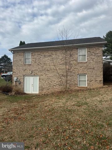 5 HITE CT, Luray, VA 22835