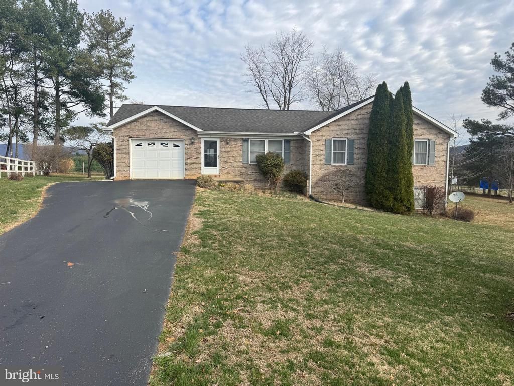 5 HITE CT, Luray, VA 22835