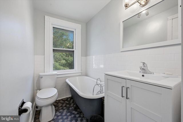 126 WOODLAND RD, Wyncote, PA 19095
