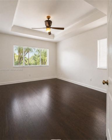10916 NW 58th Terrace, Doral, FL 33178