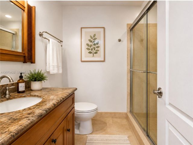 10916 NW 58th Terrace, Doral, FL 33178