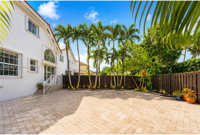 10916 NW 58th Terrace, Doral, FL 33178