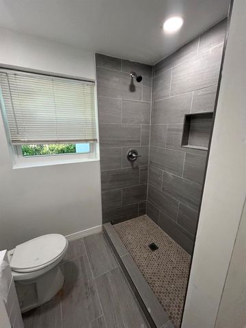 2865 SW 16th Street 3, Fort Lauderdale, FL 33312