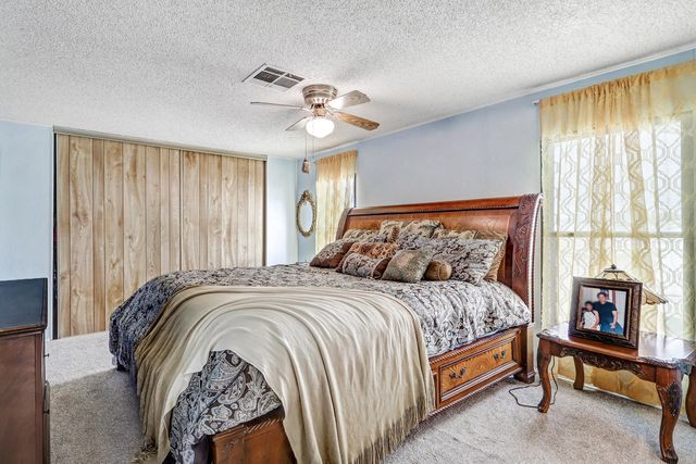 7118 Remington Drive NE, Albuquerque, NM 87109