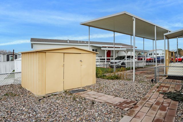 7118 Remington Drive NE, Albuquerque, NM 87109