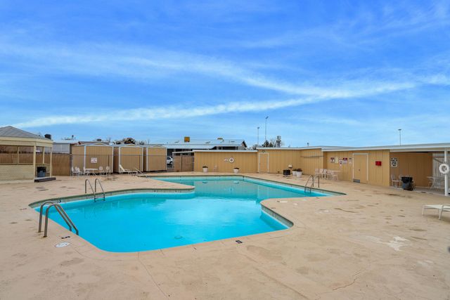 7118 Remington Drive NE, Albuquerque, NM 87109