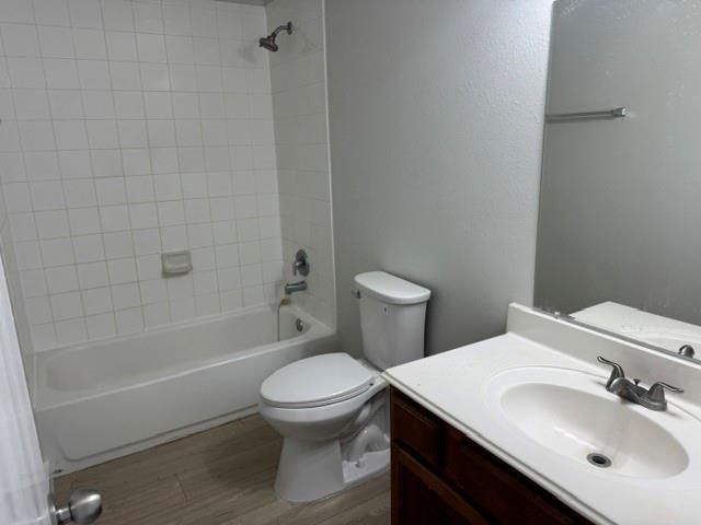 2654 Daryns Landing Drive, Houston, TX 77038
