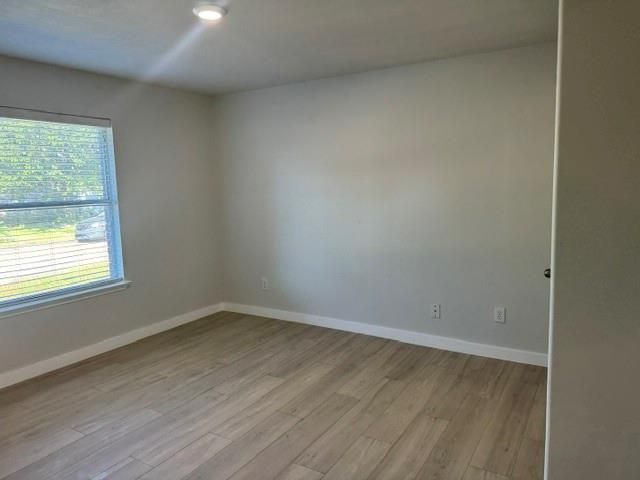 2654 Daryns Landing Drive, Houston, TX 77038